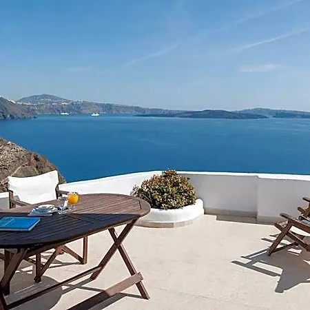 Strogili Traditional イア