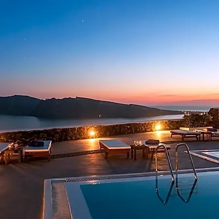 Strogili Traditional 3* イア